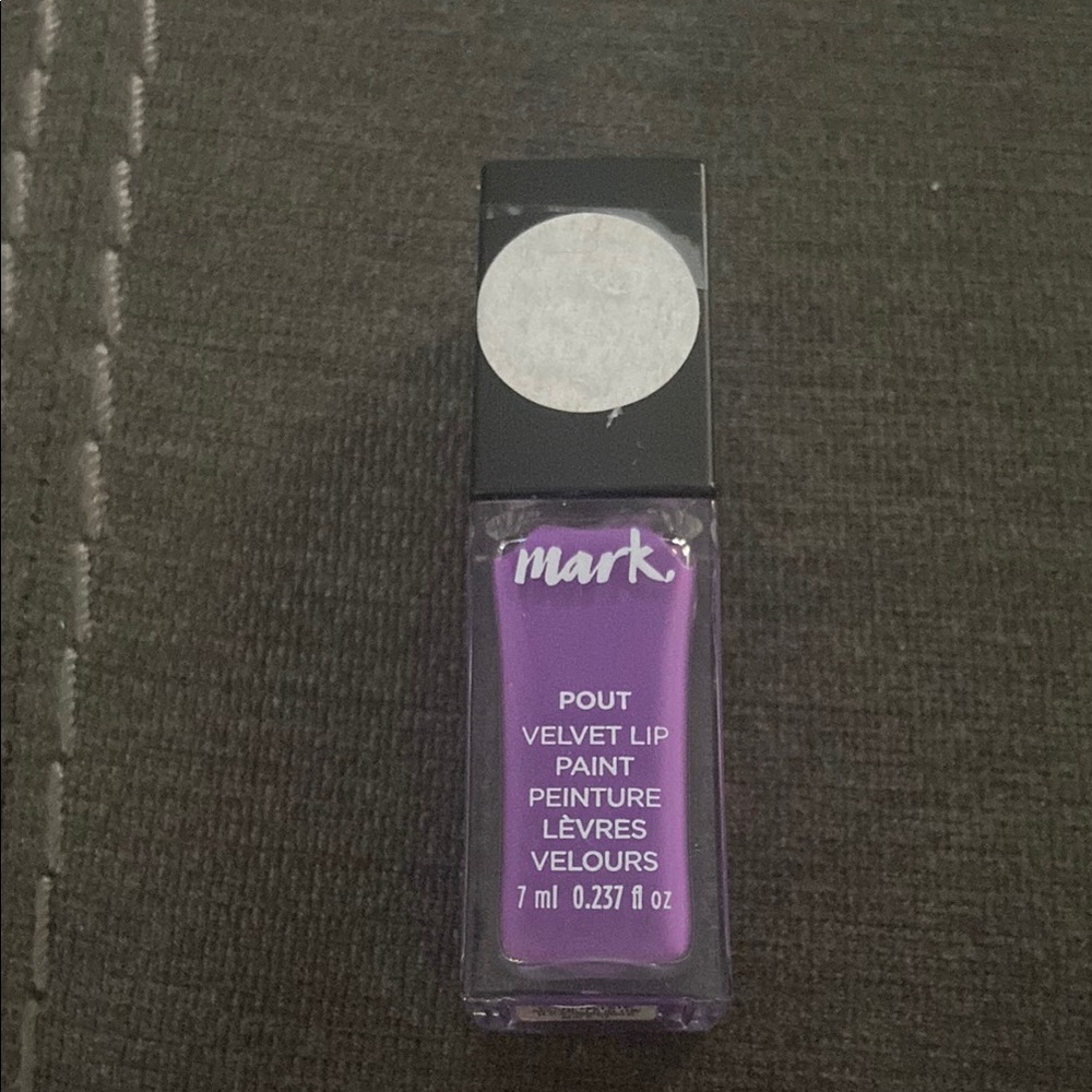 New mark. Pout Velvet Lip Paint - Purple ( fantasy)
